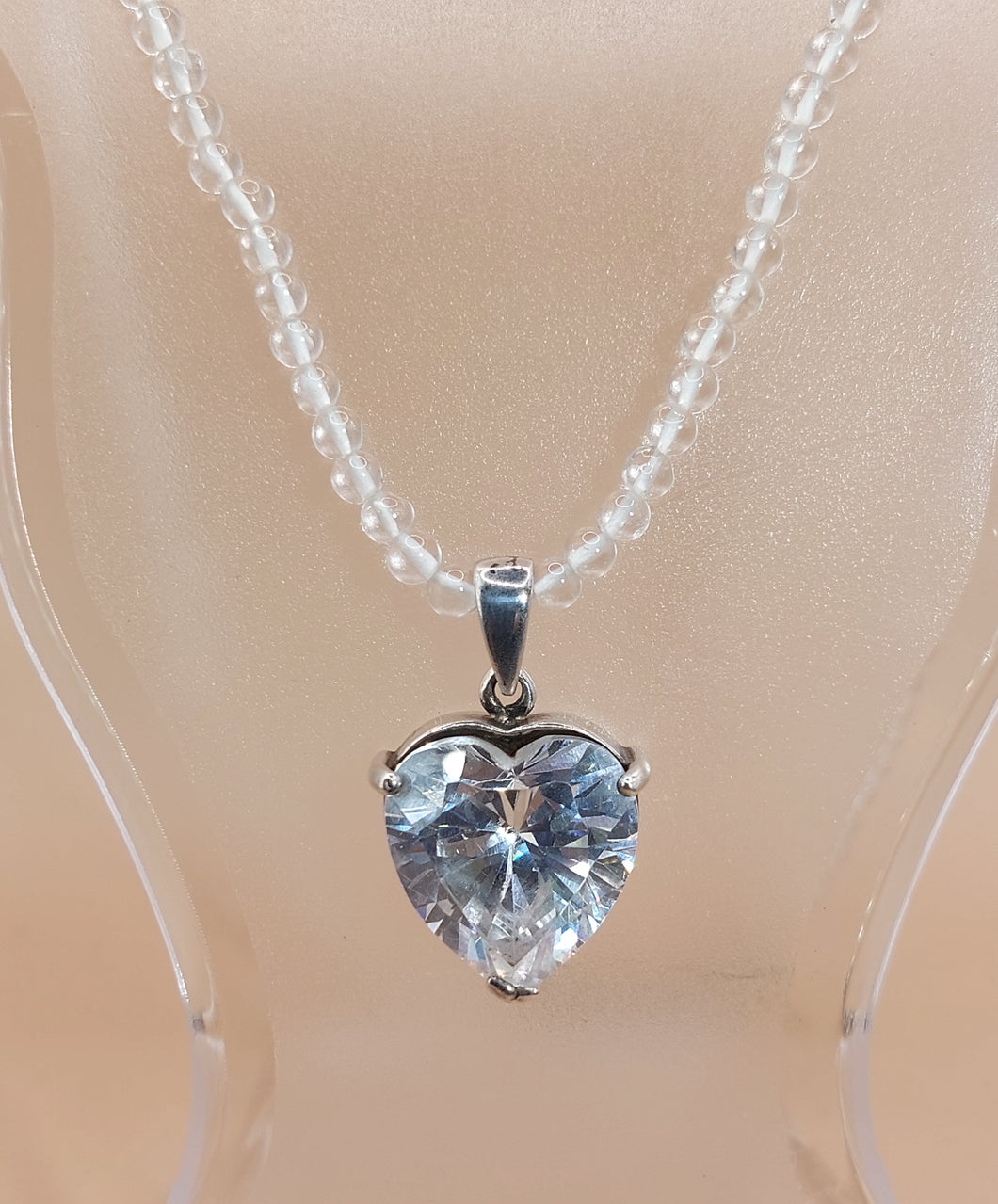 BRIDAL SILVER NECKLACE WITH A BIG HEART ZIRCON WITH SILVER WHITE-GOLD PLATED CASE- HANGING FROM NECKLACE 3MM ROUND GENUINE QUARZ