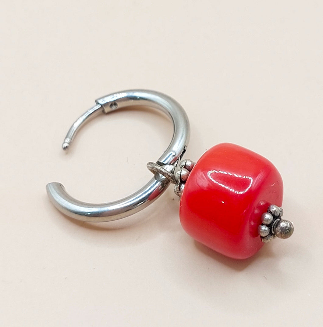 SURGICAL STEEL HOOPS WITH RED CORALS + SILVER-PLATED DAISIES