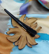 Load image into Gallery viewer, ACCESSORY FOR HEAD SNAKE-LEATHER-DESIGN &quot;FLOWER&quot; IN PINK
