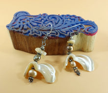Load image into Gallery viewer, SILVER EARRINGS  WITH GENUINE MOTHER OF PEARL &amp; IRIDESCENT GREY AND PINK PEARLS 
