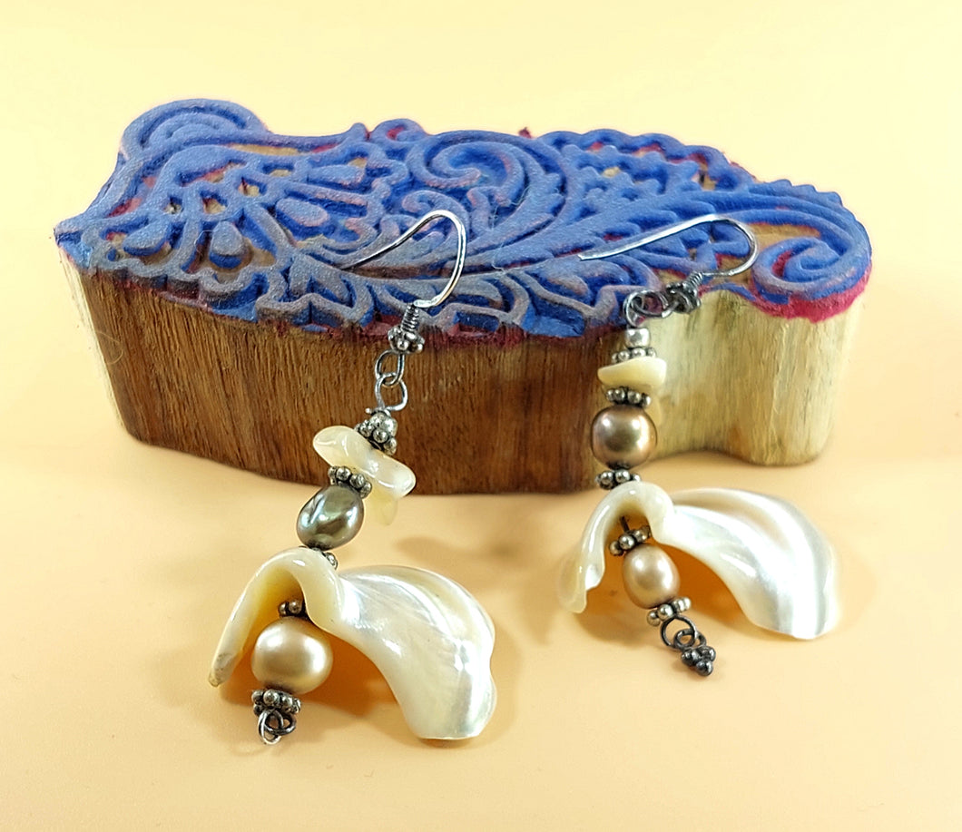 SILVER EARRINGS  WITH GENUINE MOTHER OF PEARL & IRIDESCENT GREY AND PINK PEARLS 