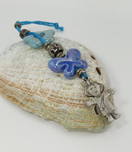 Load image into Gallery viewer, GOOD LUCK CHARM/TALISMAN WHITE ZINC METAL GIRL
