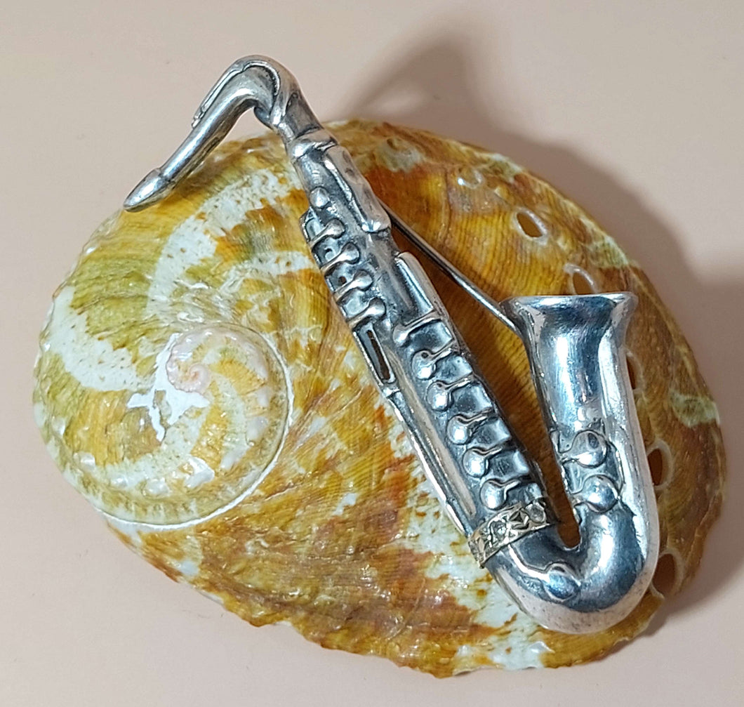 BROOCH, HANDMADE, MODERN SAXOPHONE-DESIGN,  SILVER 925⁰+ GOLD 14K,